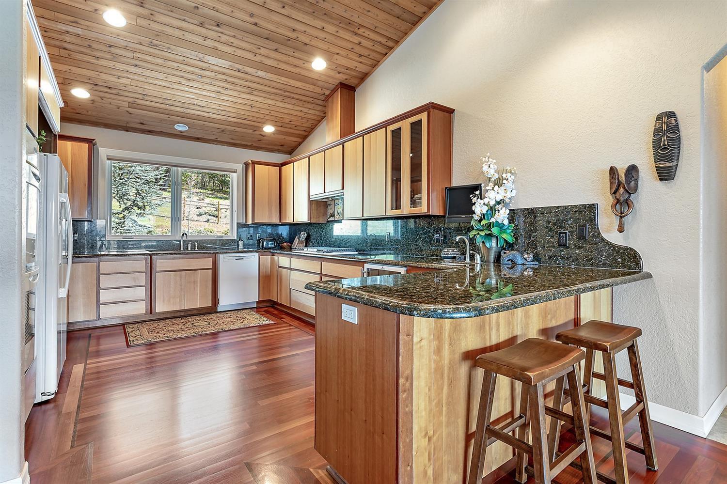 465 Trollview Road Grants Pass, OR 97527 - Photo 5 of 34 Additional Photo