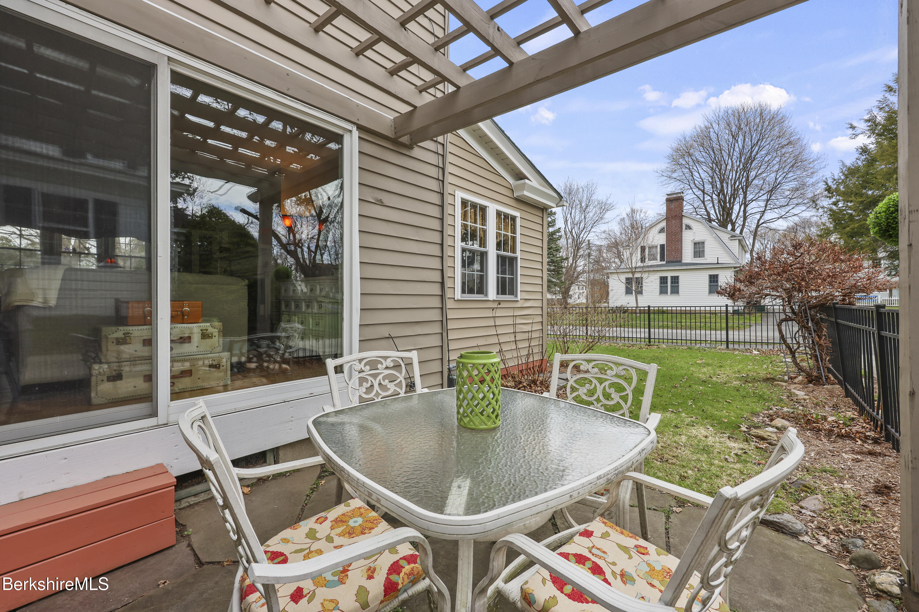 133 Pomeroy Avenue Pittsfield, MA 01201 - Photo 45 of 50 back patio