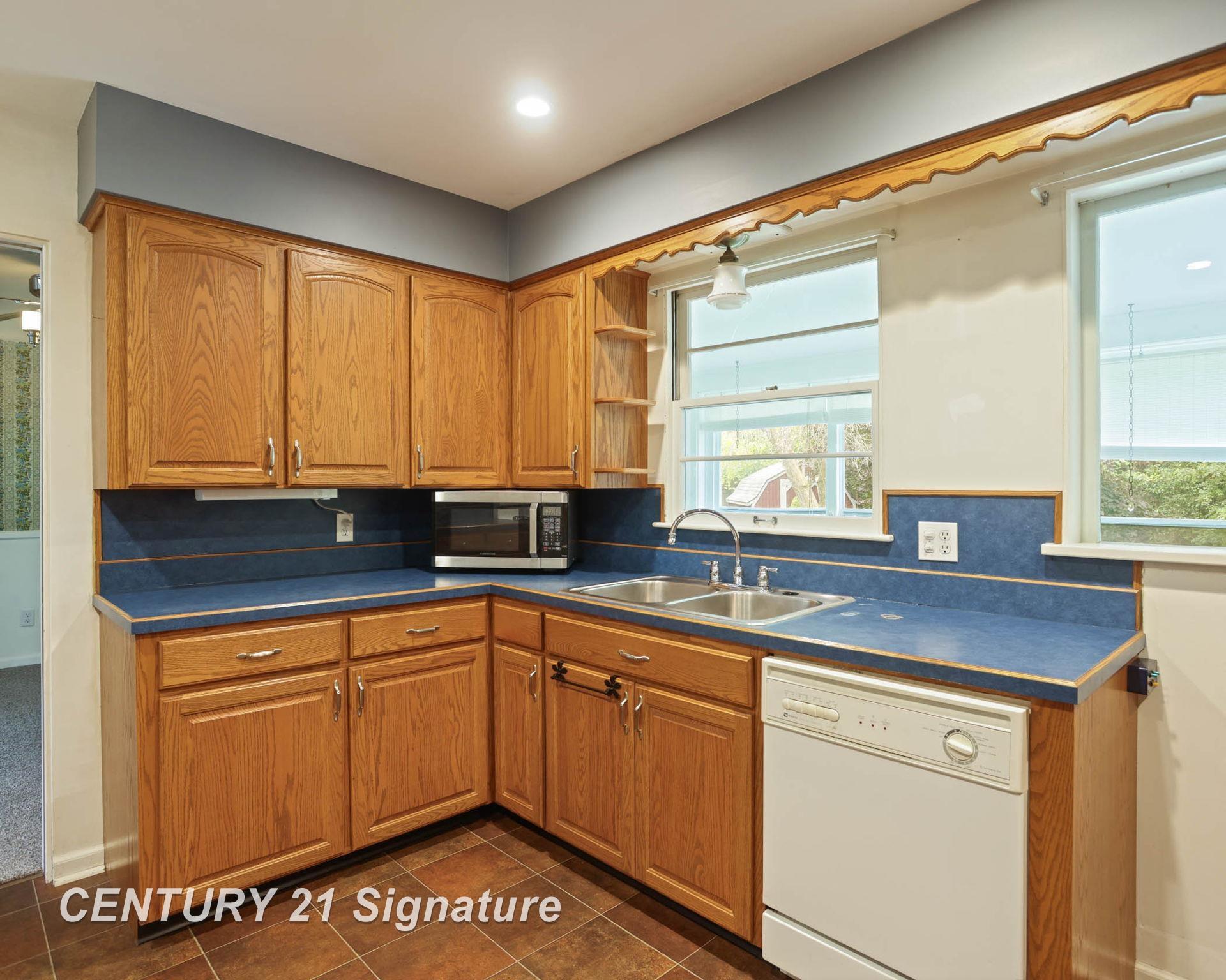 1305 Hemmeter Road Saginaw, MI 48638 - Photo 15 of 37 50157354-51ddbfc9-7c02-4ecc-adc0-cb9e8acbb320.JPG