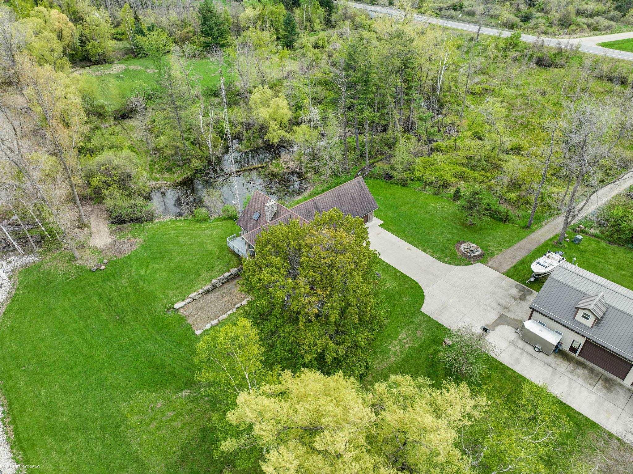 2500 North Lakeshore Road Harbor Beach, MI 48441 - Photo 64 of 84 50142468-18323dbd-43a1-42c3-88fb-1485687bbbf6.JPG