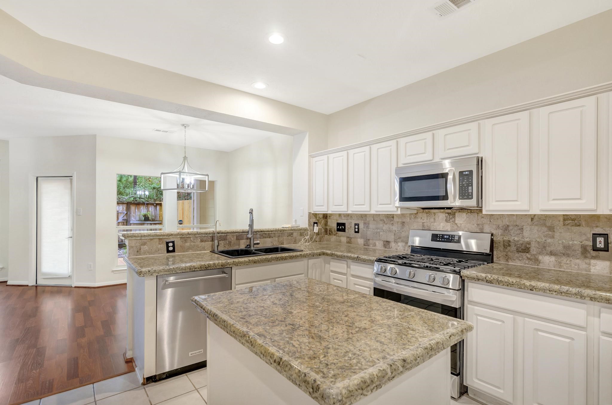 100 South Piper Trace Spring, TX 77381 - Photo 17 of 31