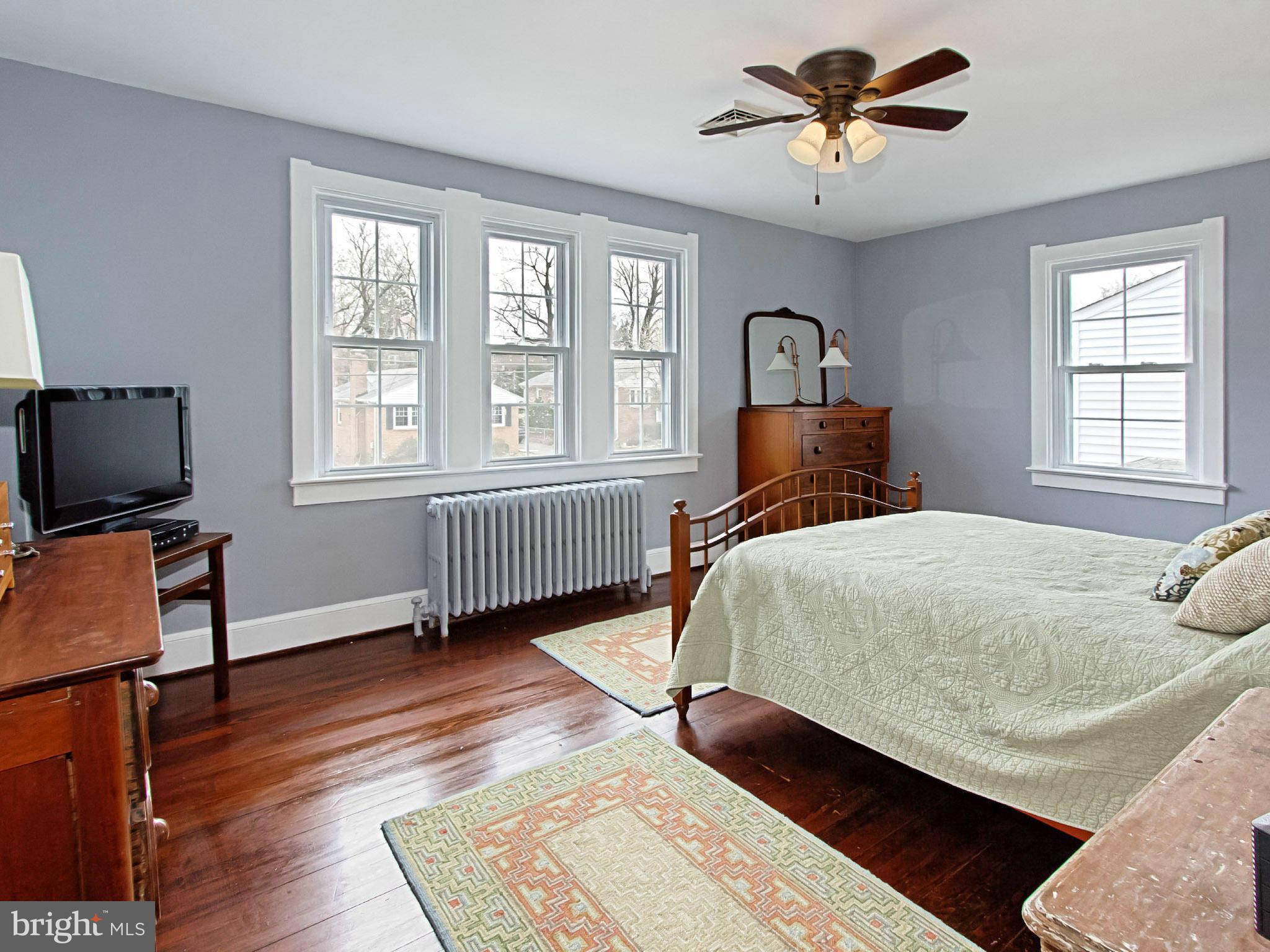 2816 West George Mason Road Falls Church, VA 22042 - Photo 19 of 29 Bedroom (Master)
