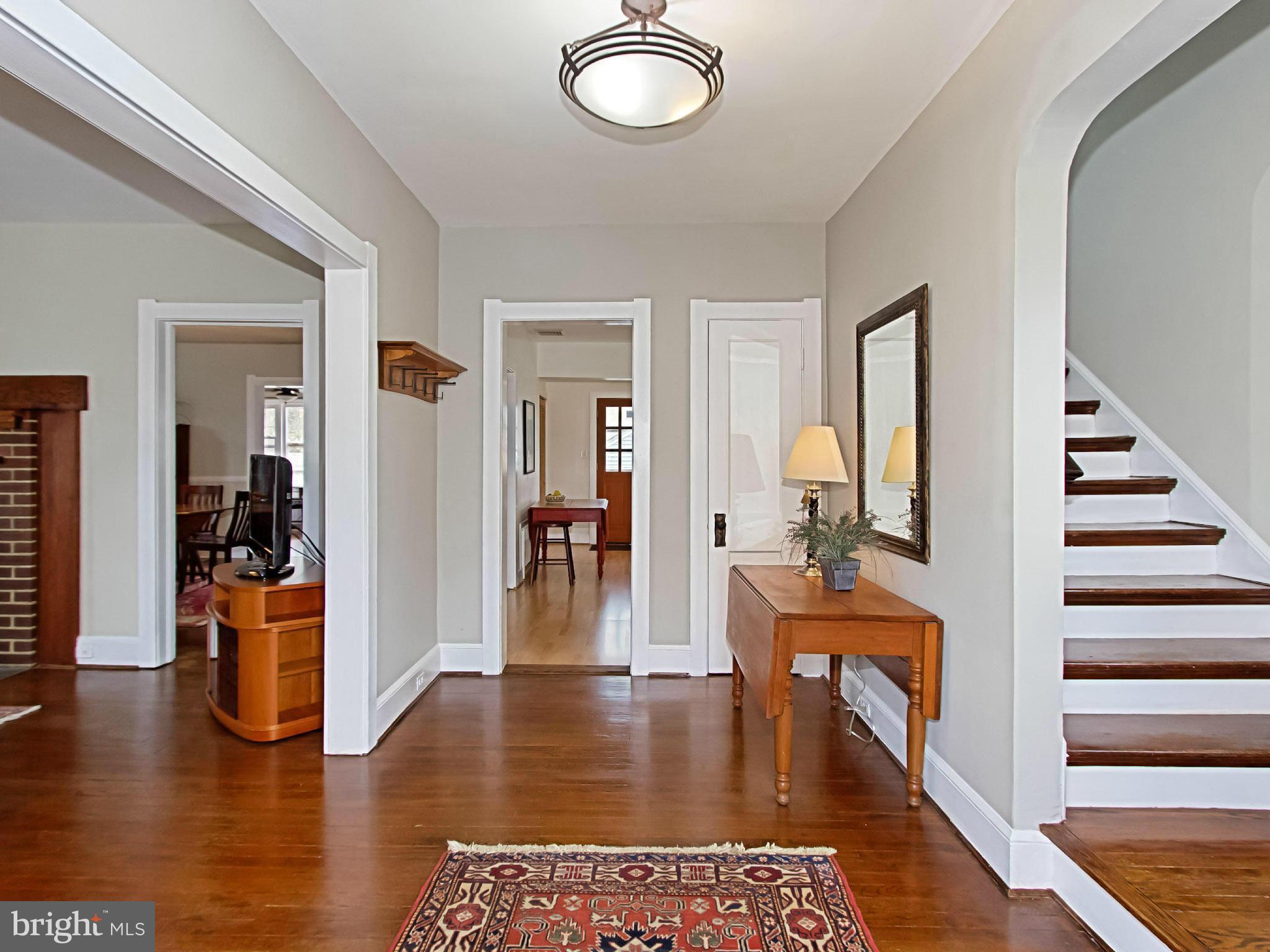 2816 West George Mason Road Falls Church, VA 22042 - Photo 5 of 29 Interior (General)