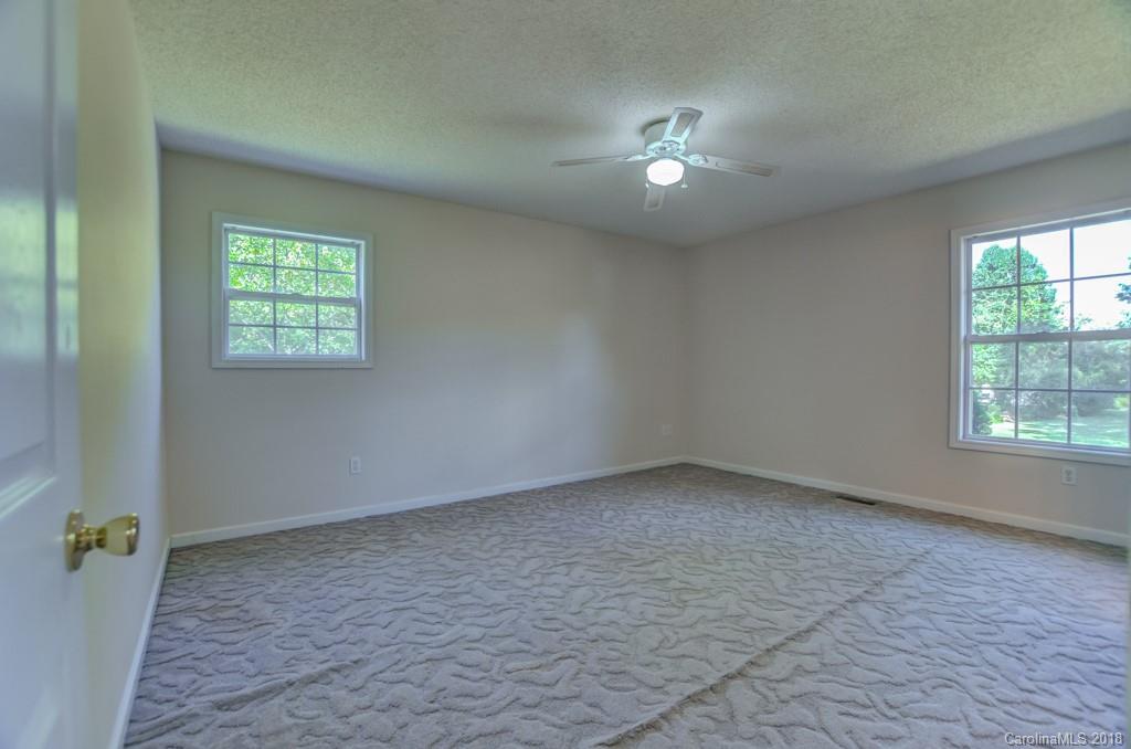 401 Howard Gap Road Fletcher, NC 28732 - Photo 18 of 35 Gallery Image 18