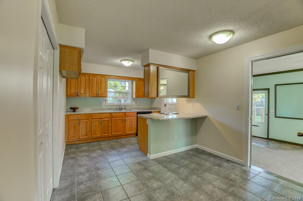 401 Howard Gap Road Fletcher, NC 28732 - Photo 8 of 35 Gallery Image 8