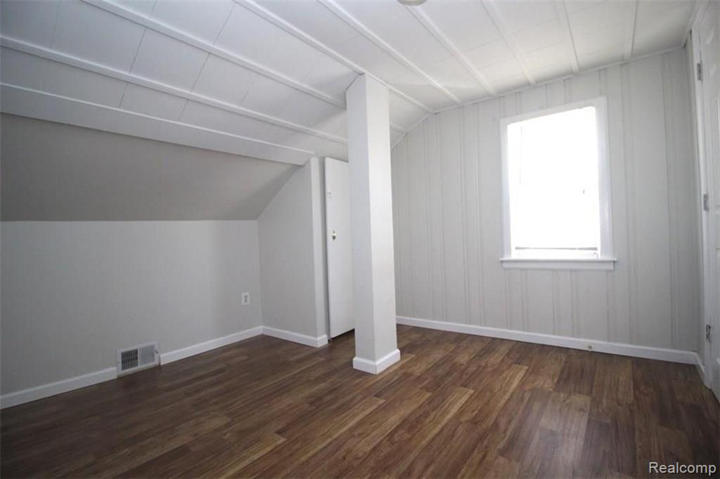 7074 Toepfer Road Warren, MI 48091 - Photo 8 of 15