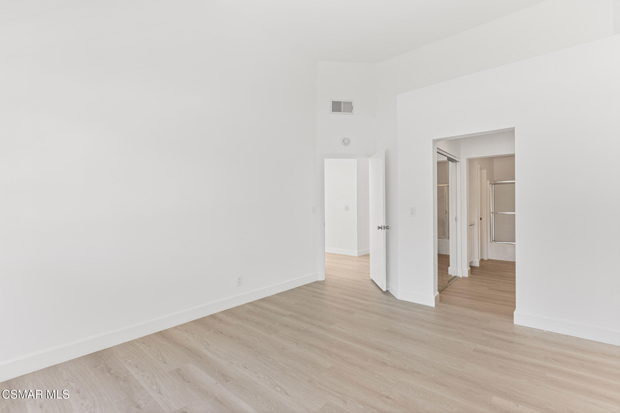 4240 Lost Hills Road, Unit 802 Calabasas, CA 91301 - Photo 20 of 46 LOSTHILLSWEB-3