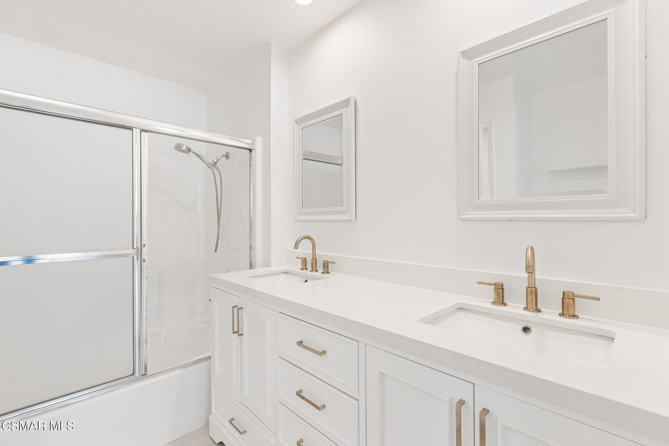 4240 Lost Hills Road, Unit 802 Calabasas, CA 91301 - Photo 26 of 46 LOSTHILLSWEB-6