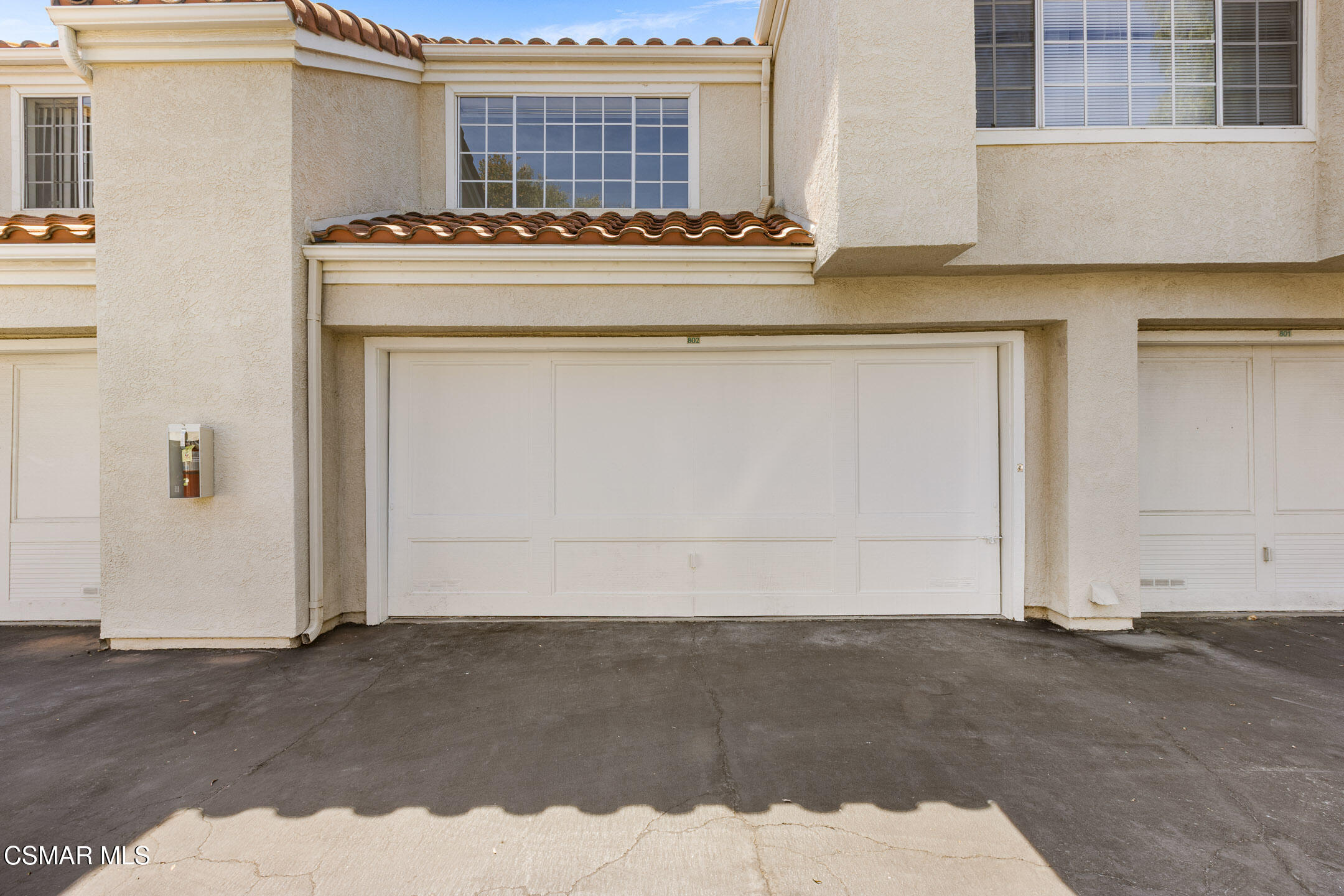 4240 Lost Hills Road, Unit 802 Calabasas, CA 91301 - Photo 38 of 46 LOSTHILLSWEB-48