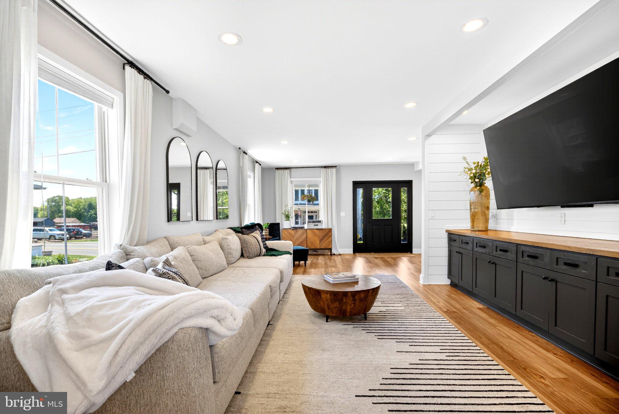 25015 Mt Pleasant Road Columbus, NJ 08022 - Photo 5 of 59 Bright and airy modern living space.
