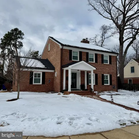 $1,449,000 | 2746 South Fort Scott Drive, Arlington, VA 22202