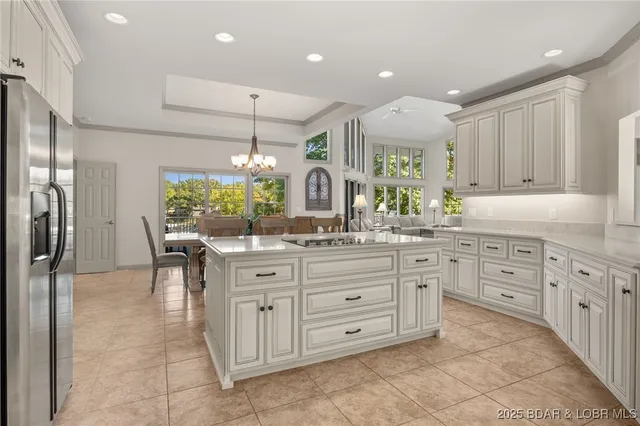 $1,729,000 | 125 Sailaway Bay Drive, Sunrise Beach, MO 65079