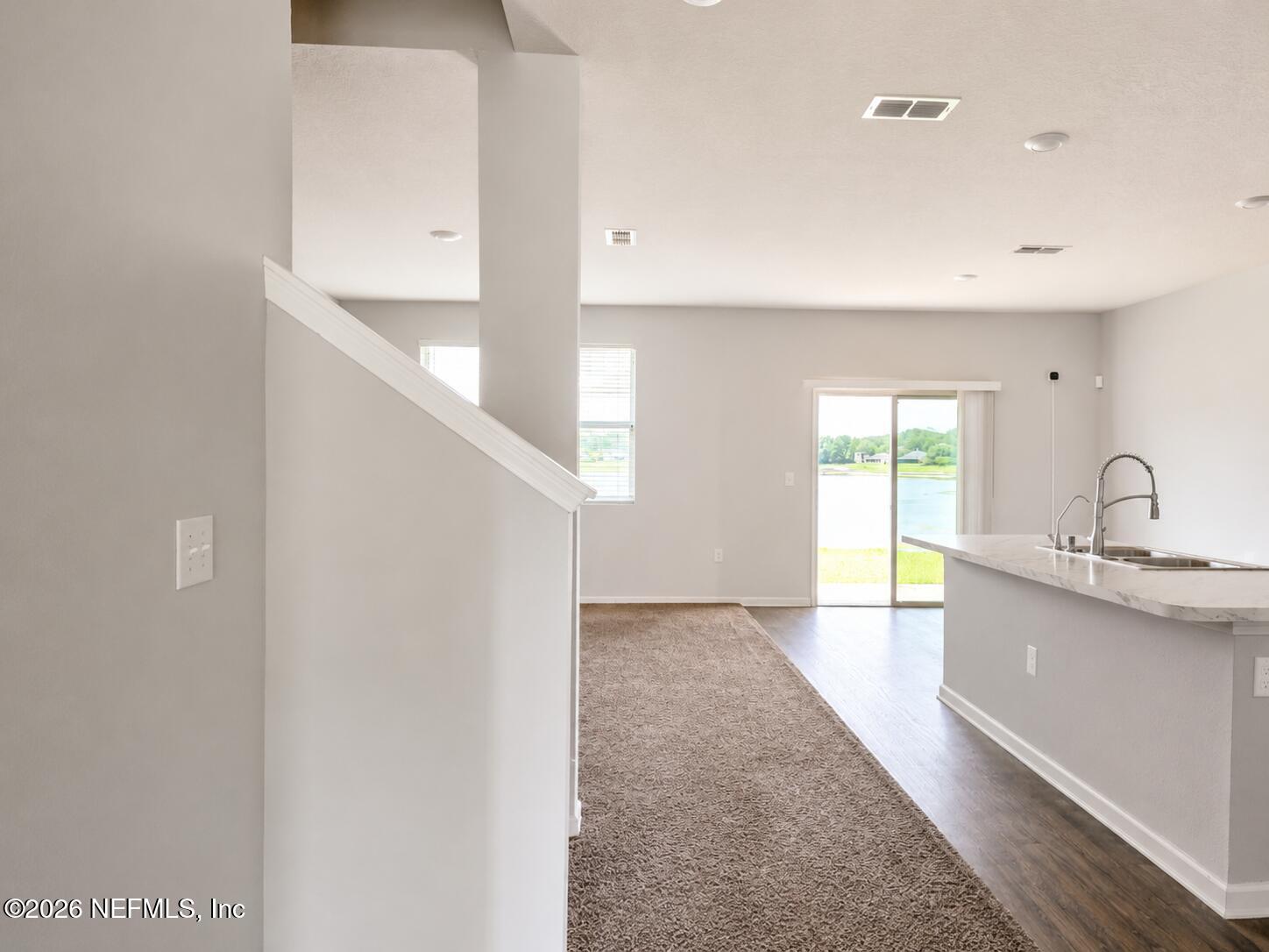3352 Garden Brook Road Jacksonville, FL 32208 - Photo 8 of 29 ENTRYWAY
