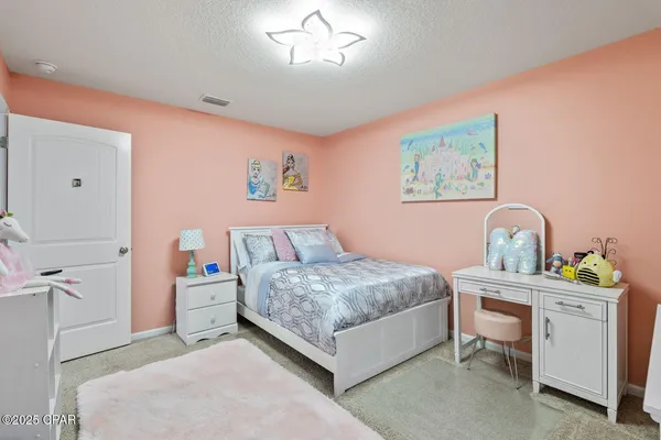 $2,600 | 149 Merrion Road, Southport, FL 32409