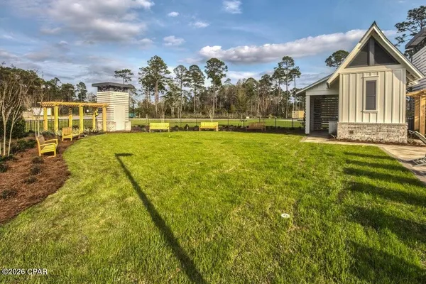$2,600 | 149 Merrion Road, Southport, FL 32409