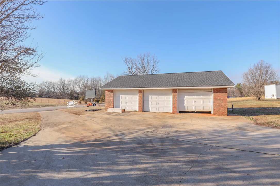 403 Bethlehem Ridge Road Pickens, SC 29671 - Photo 21 of 29