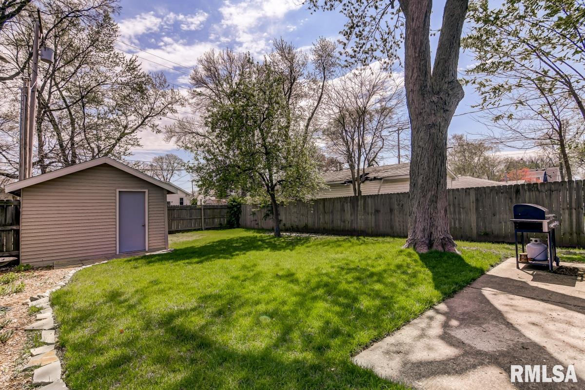 2540 Yale Boulevard Springfield, IL 62703 - Photo 27 of 32