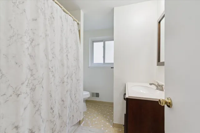 $419,000 | 3896 Gate Drive, Troy, MI 48083