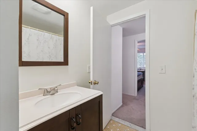 $419,000 | 3896 Gate Drive, Troy, MI 48083