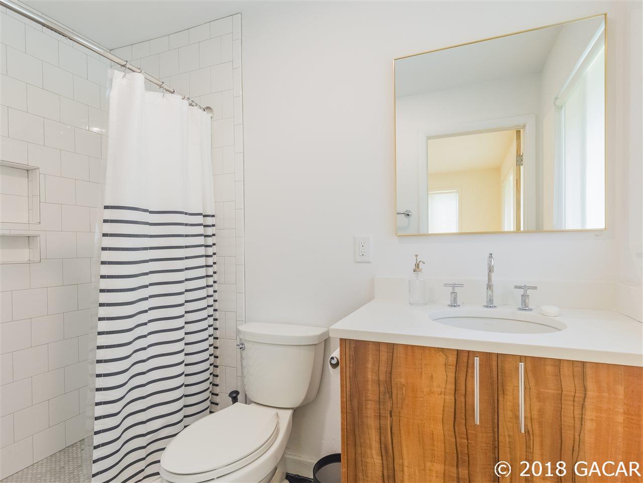 2021 Northwest 11th Road Gainesville, FL 32605 - Photo 11 of 18 Gallery Image 11