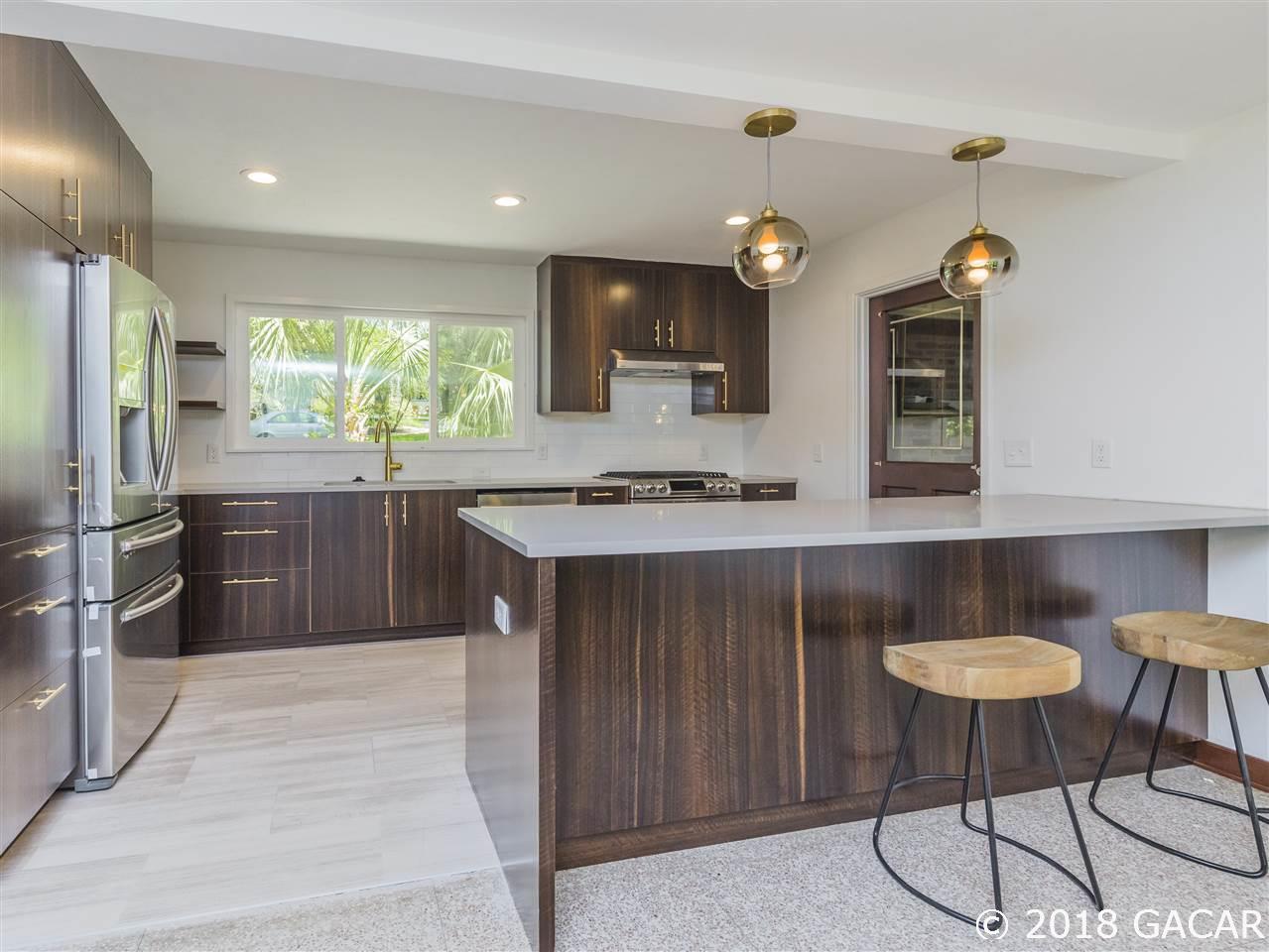 2021 Northwest 11th Road Gainesville, FL 32605 - Photo 3 of 18 Gallery Image 3