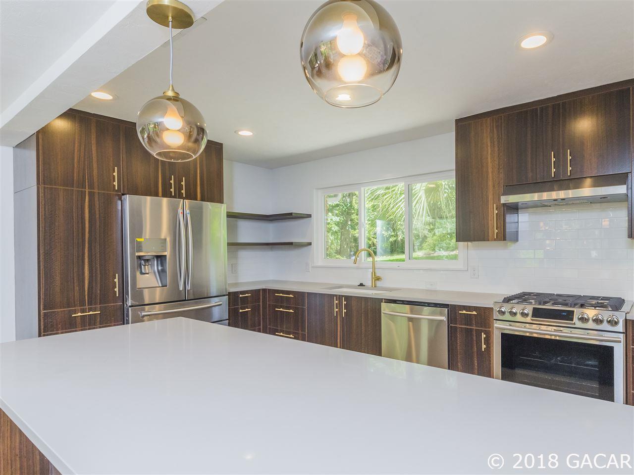 2021 Northwest 11th Road Gainesville, FL 32605 - Photo 4 of 18 Gallery Image 4