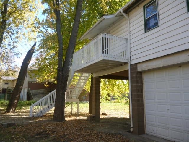 2002 River Road Muscatine, IA 52761 - Photo 5 of 20 Gallery Image 5