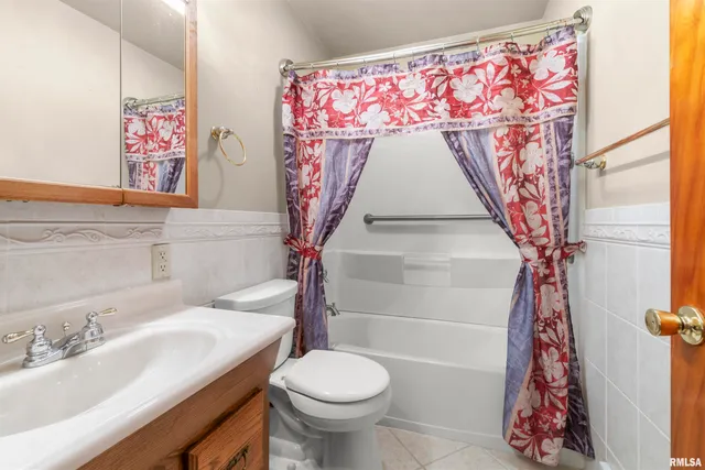 $185,000 | 1003 Walnut Street, Washington, IL 61571