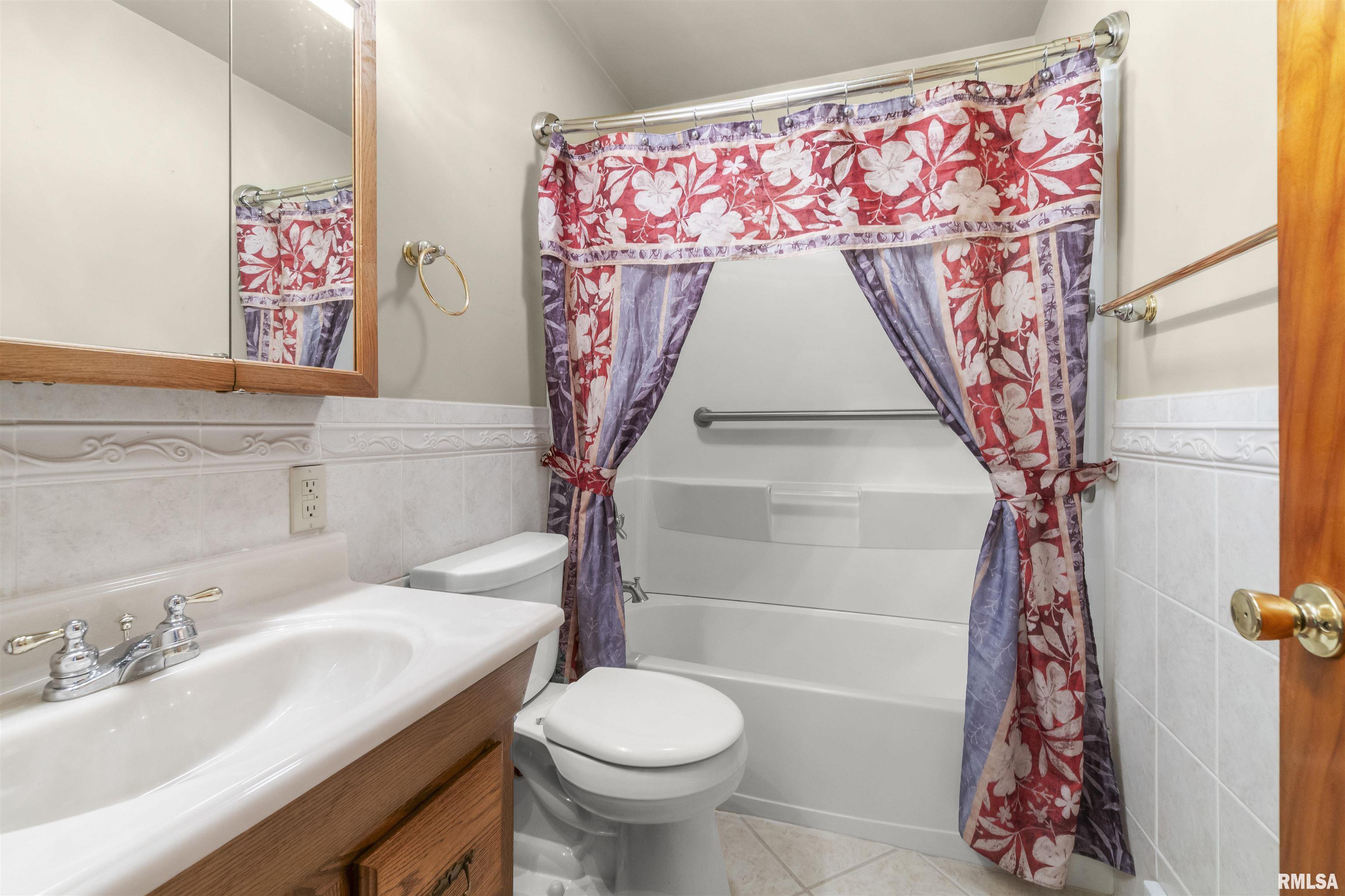 1003 Walnut Street Washington, IL 61571 - Photo 18 of 55 Gallery Image 18