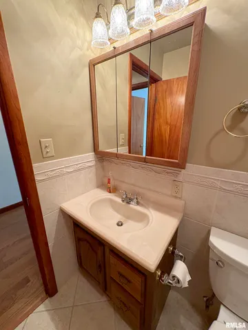 $185,000 | 1003 Walnut Street, Washington, IL 61571