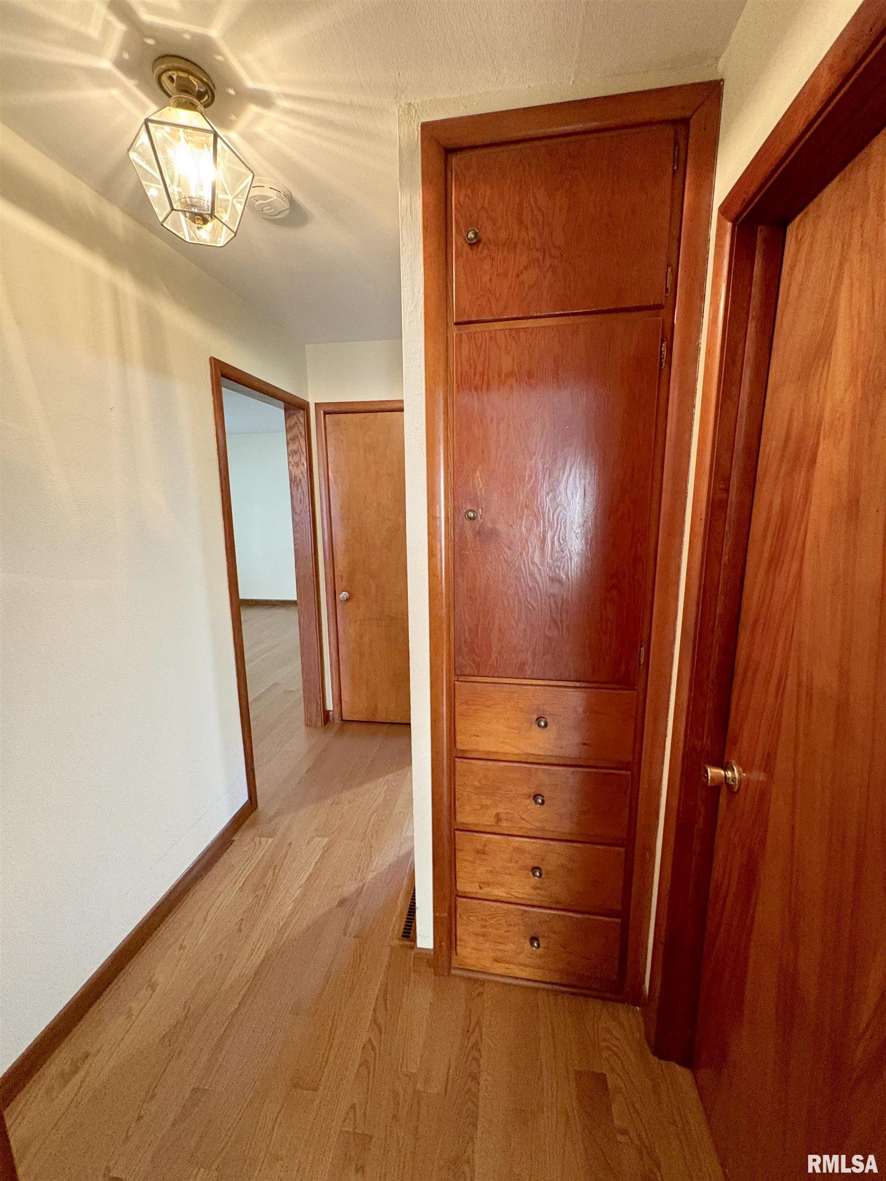1003 Walnut Street Washington, IL 61571 - Photo 21 of 55 Gallery Image 21