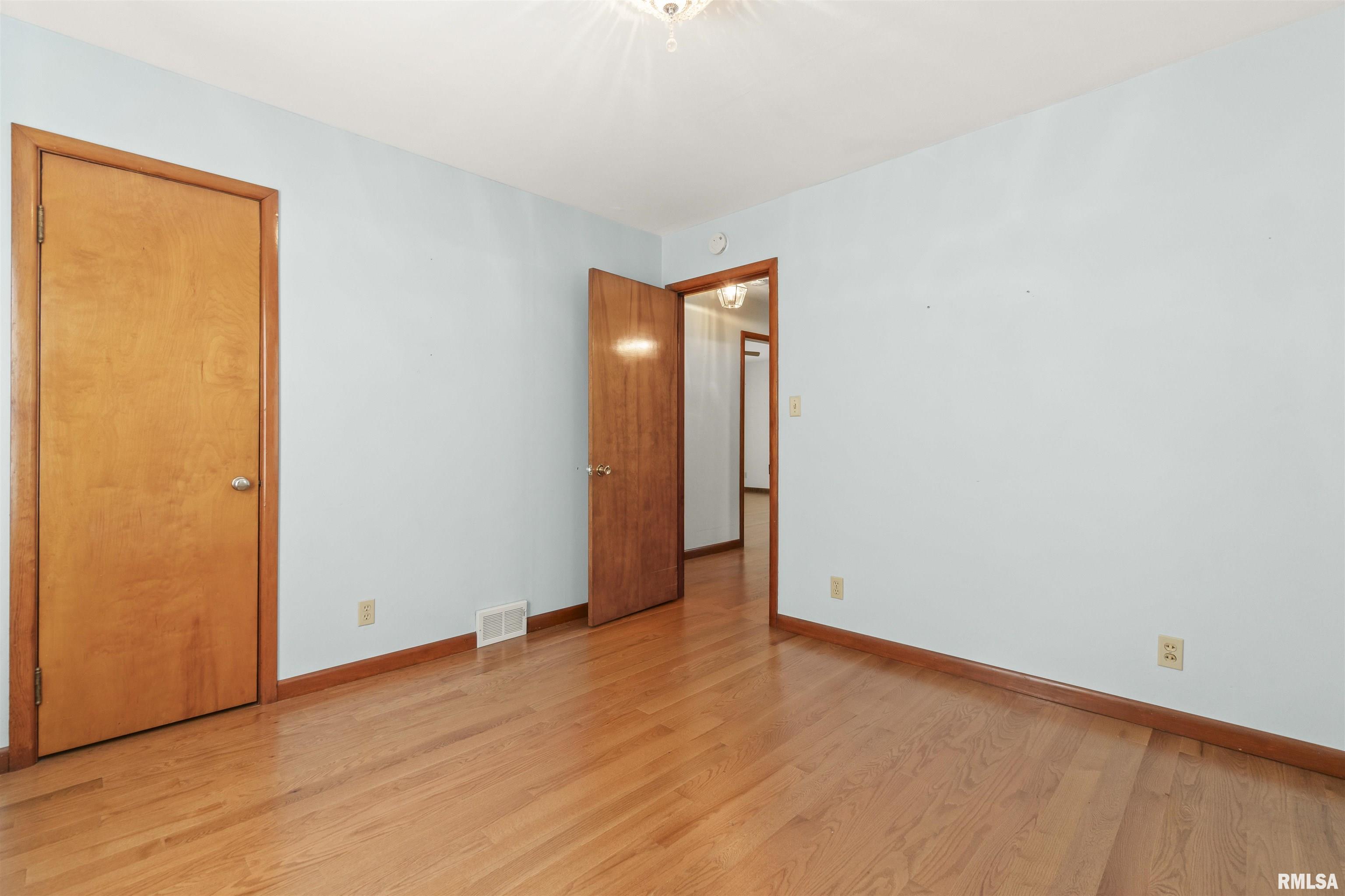1003 Walnut Street Washington, IL 61571 - Photo 23 of 55 Gallery Image 23