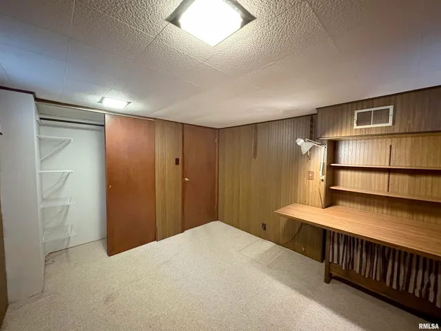 $185,000 | 1003 Walnut Street, Washington, IL 61571