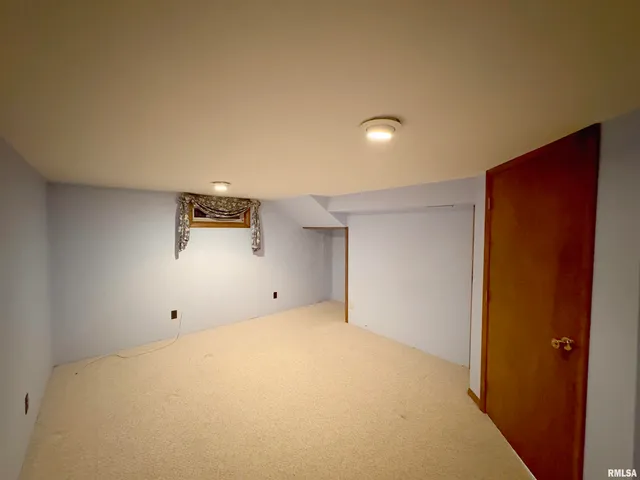 $185,000 | 1003 Walnut Street, Washington, IL 61571