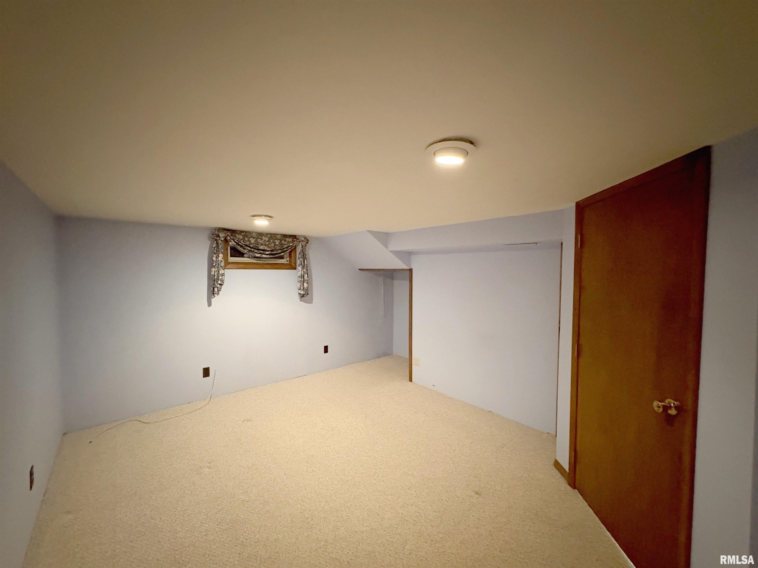 1003 Walnut Street Washington, IL 61571 - Photo 31 of 55 Gallery Image 31