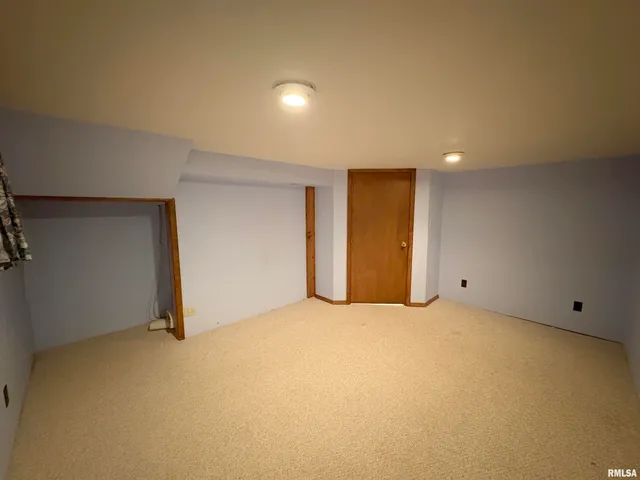 $185,000 | 1003 Walnut Street, Washington, IL 61571