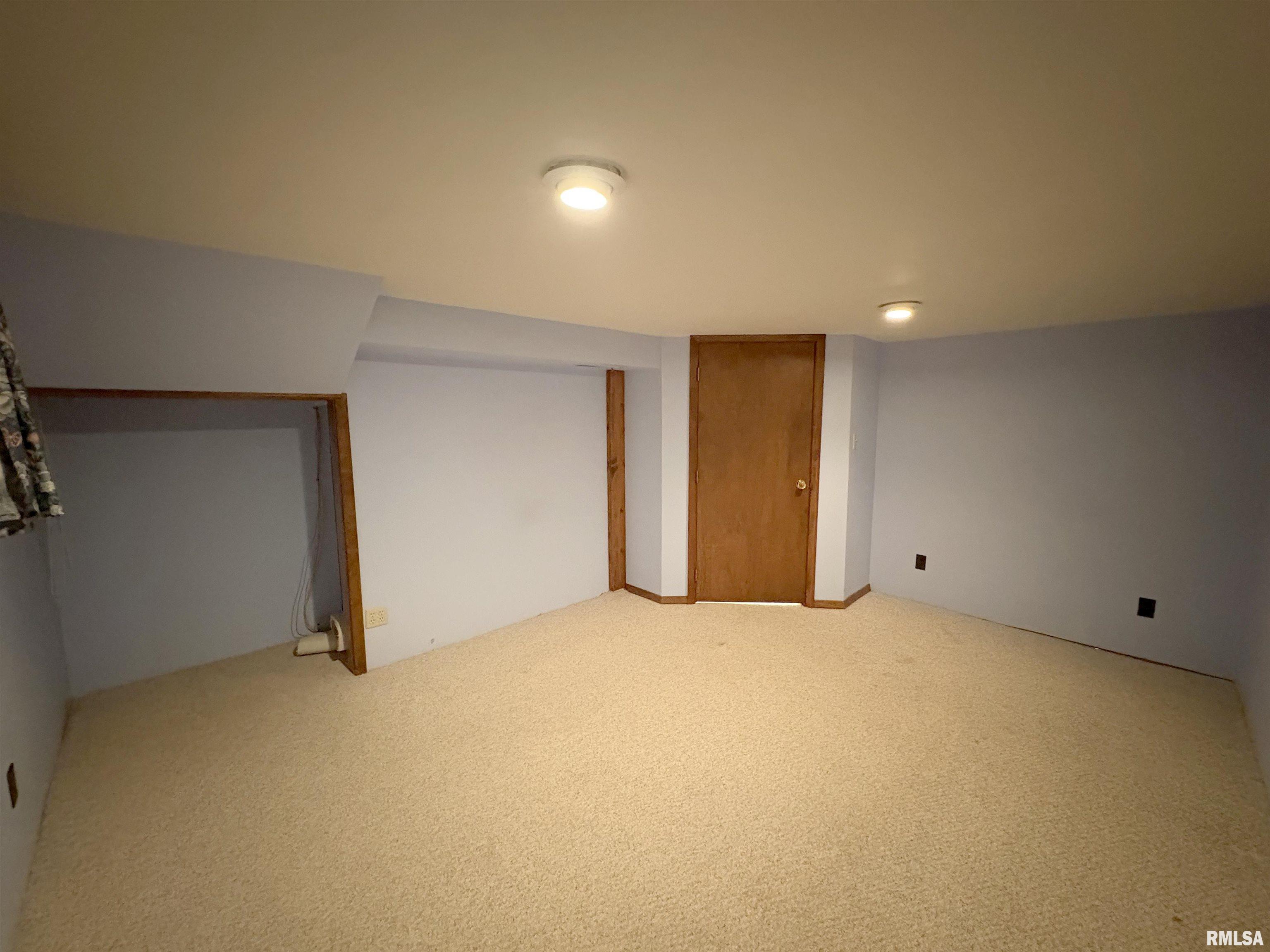 1003 Walnut Street Washington, IL 61571 - Photo 32 of 55 Gallery Image 32