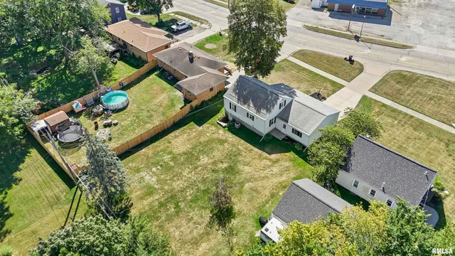 $185,000 | 1003 Walnut Street, Washington, IL 61571