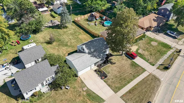 $185,000 | 1003 Walnut Street, Washington, IL 61571