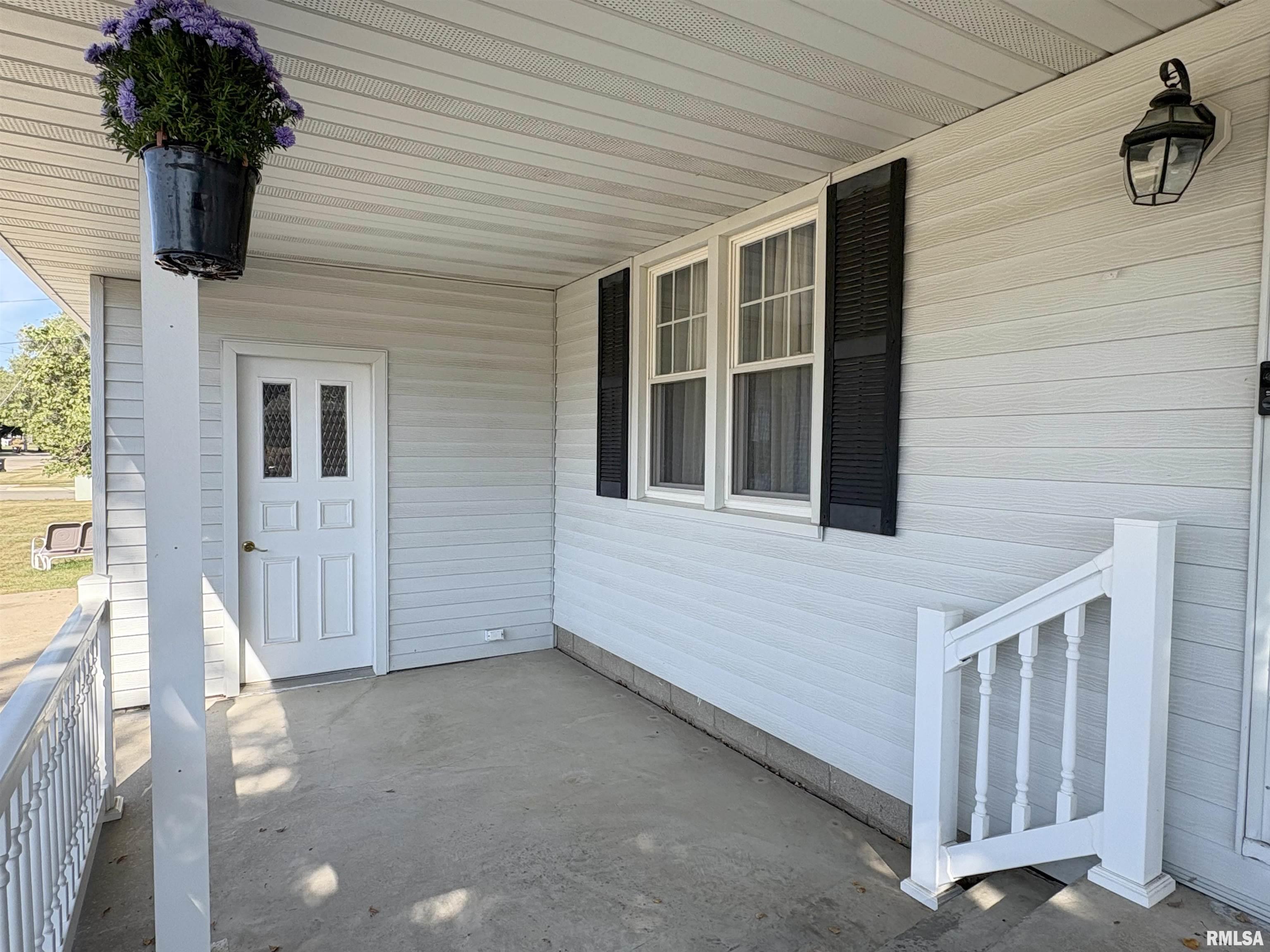 1003 Walnut Street Washington, IL 61571 - Photo 6 of 55 Gallery Image 6