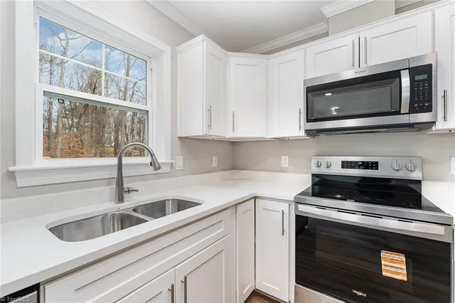 $289,900 | 129 Lake Street, Elkin, NC 28621