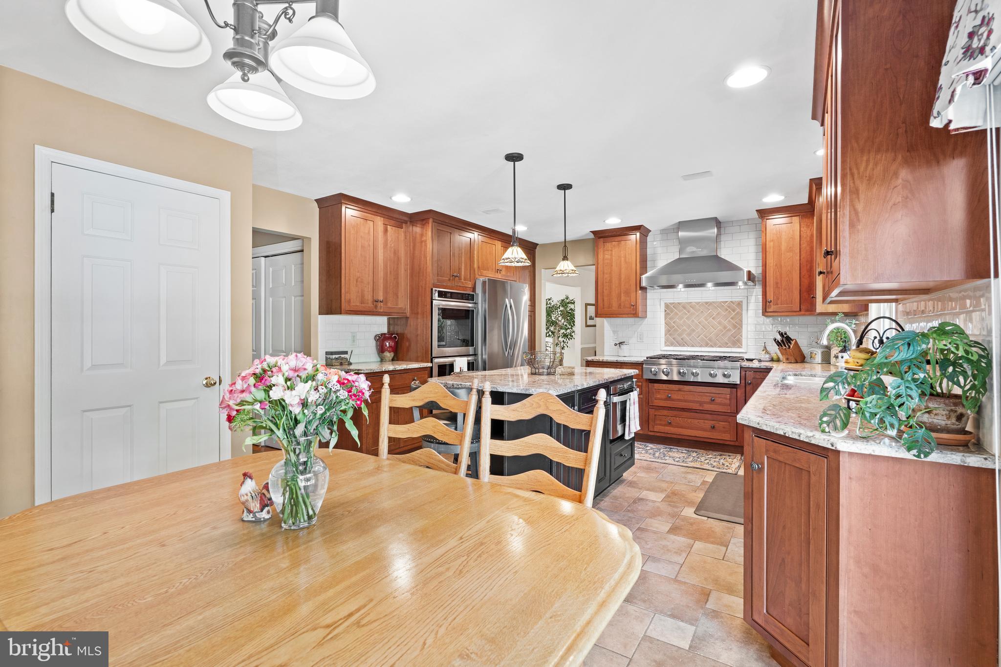 14 Springwood Drive Lawrenceville, NJ 08648 - Photo 14 of 57