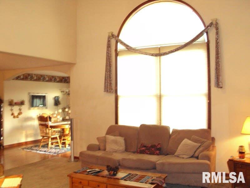 1412 Sycamore Road Carterville, IL 62918 - Photo 6 of 19 Gallery Image 6