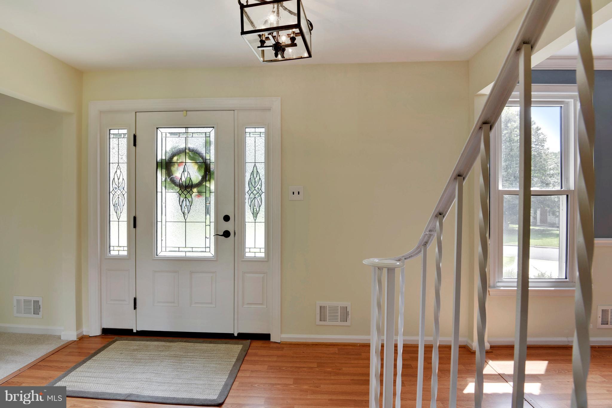 2113 Kings House Road Silver Spring, MD 20905 - Photo 3 of 30 IMPRESSIVE FOYER