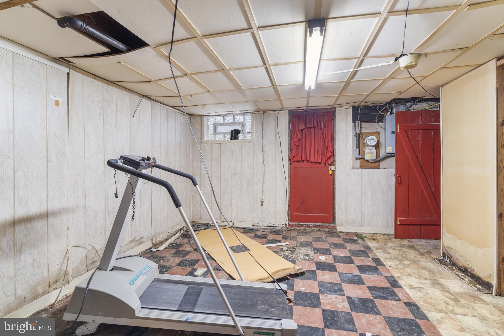 1532 Stonewood Road Baltimore, MD 21239 - Photo 16 of 33 Gallery Image 16