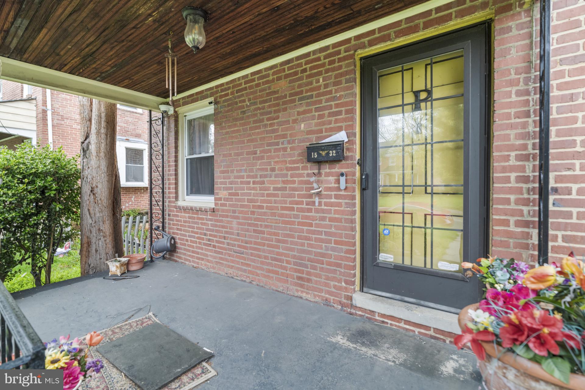 1532 Stonewood Road Baltimore, MD 21239 - Photo 4 of 33 Gallery Image 4