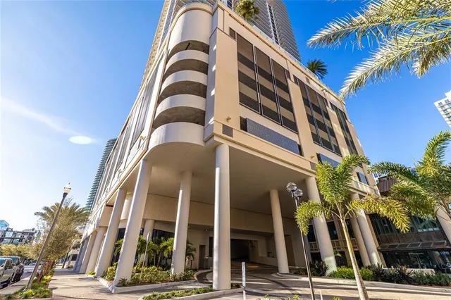 $11,500 | 275 1st Avenue South, Unit 2803, St. Petersburg, FL 33701