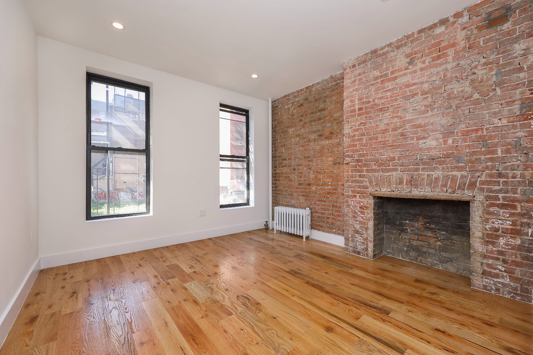 92 Rivington Street, Unit 1 Manhattan, NY 10002 - Photo 4 of 8 Photo 4