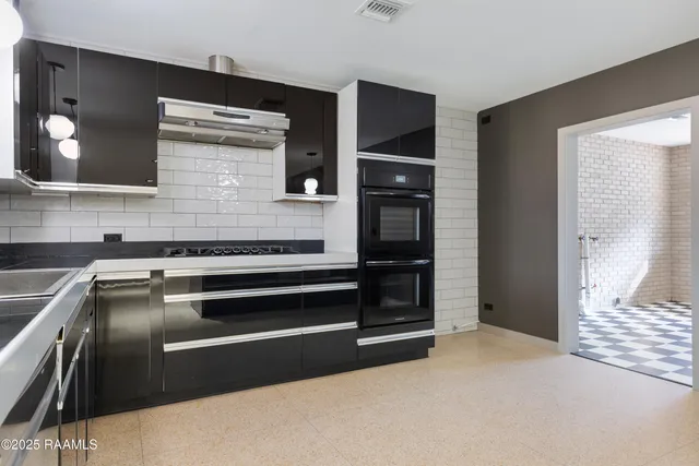 $295,000 | 118 Par Road 607, New Iberia, LA 70563