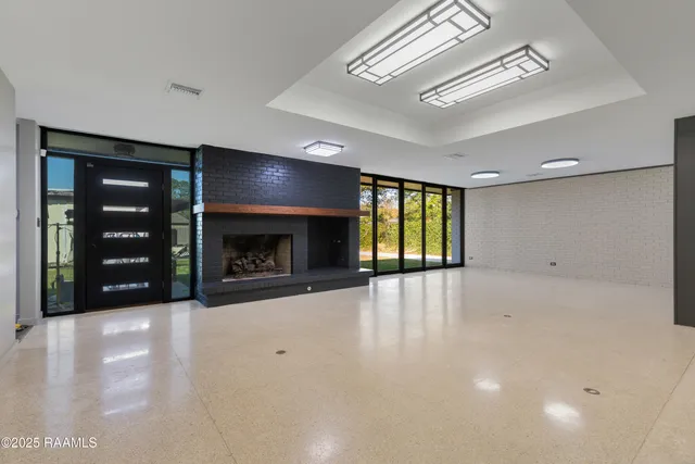 $295,000 | 118 Par Road 607, New Iberia, LA 70563